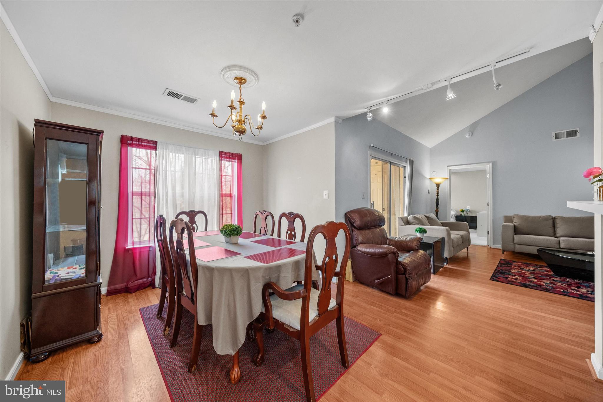 ETON PLACE - Residential