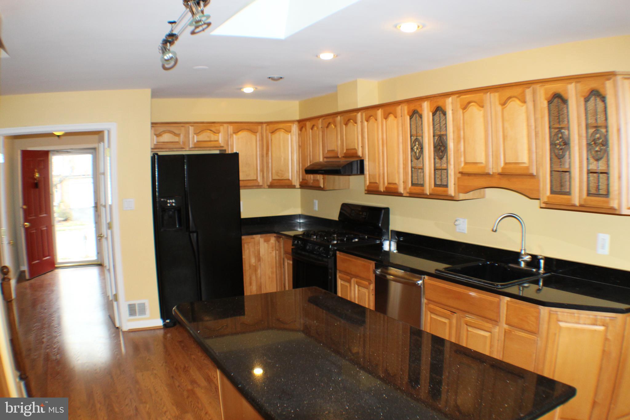 SOUTHPORT - Residential Lease