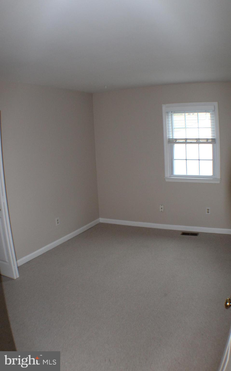 SOUTHPORT - Residential Lease