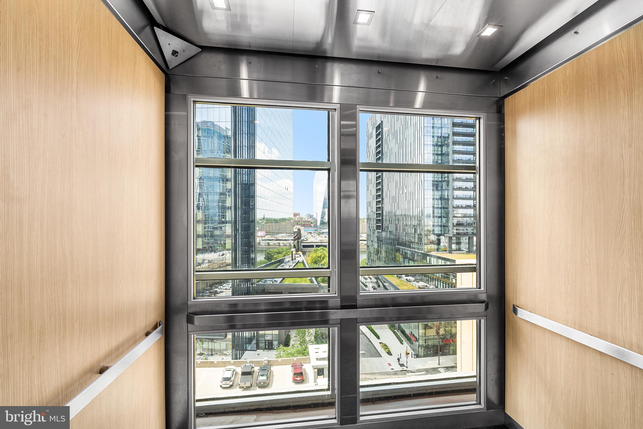 2200 ARCH STREET 811
