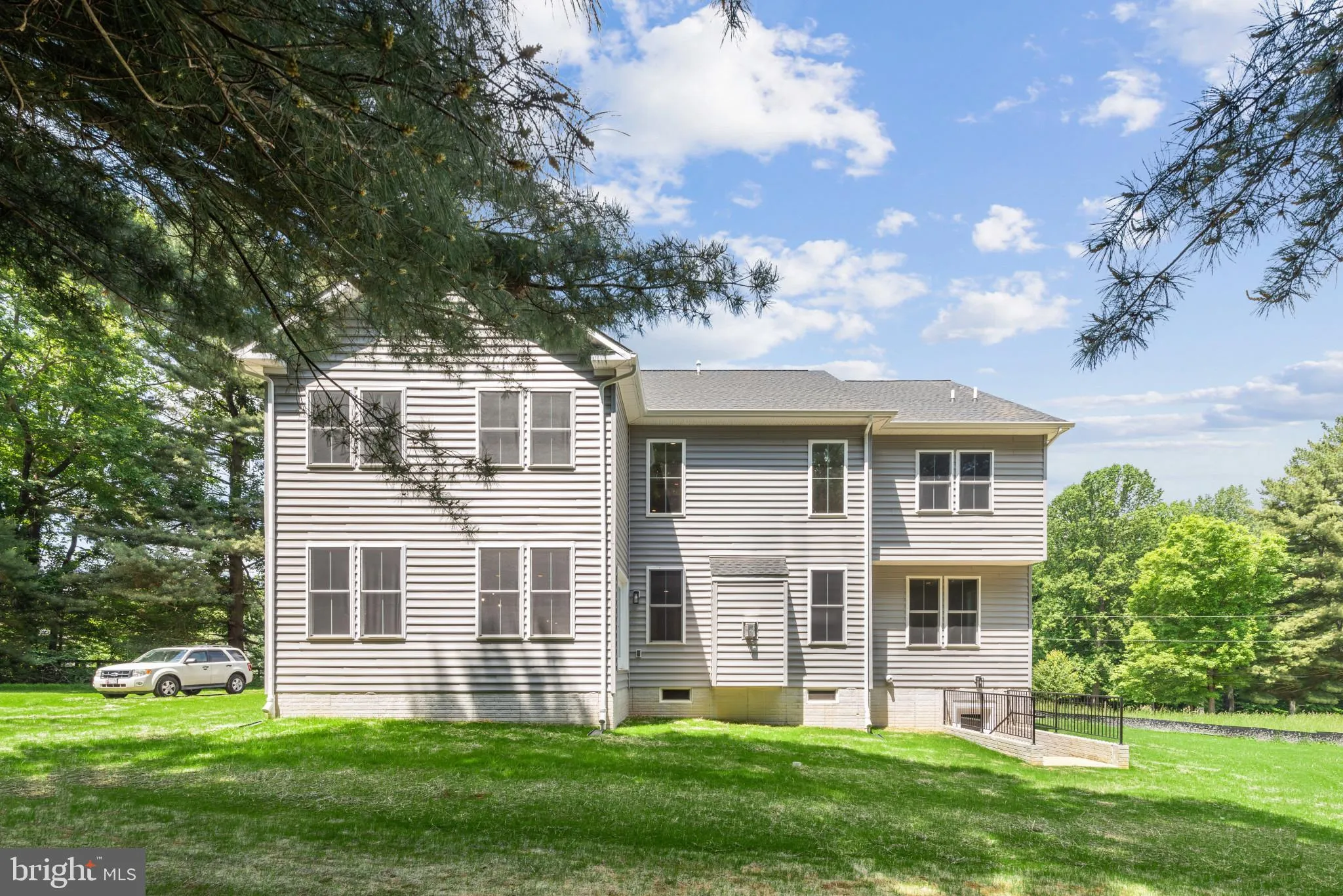 Glen Arm, Maryland 21057, United States, 4 Bedrooms Bedrooms, ,4 BathroomsBathrooms,Residential,Active,56437