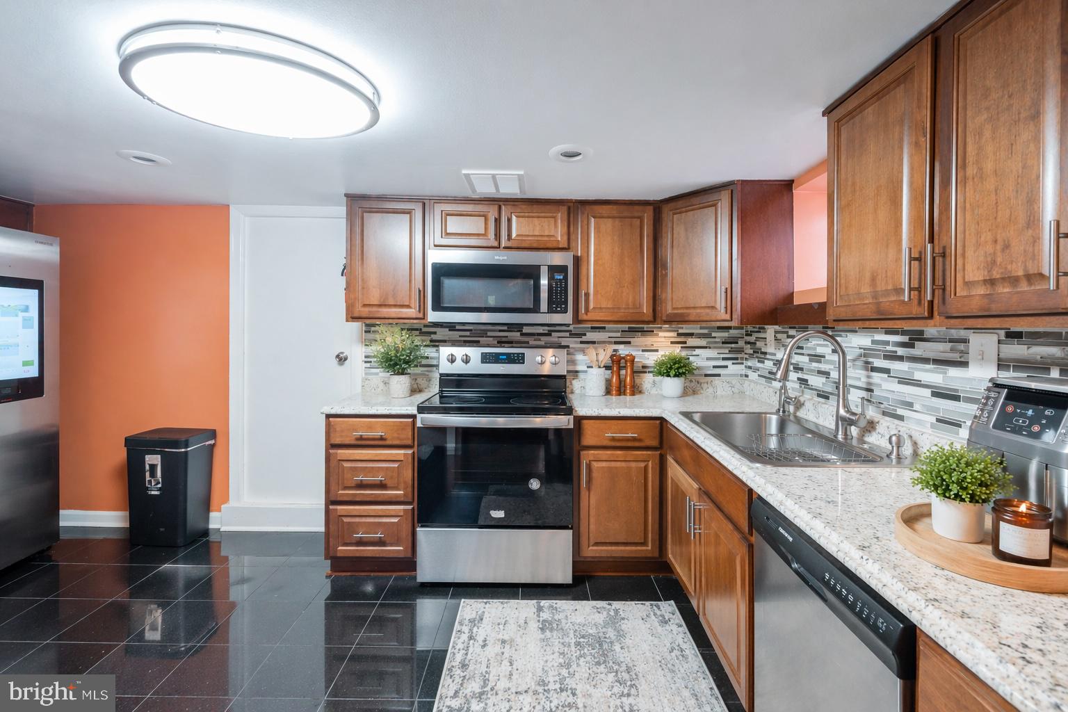 ROSEDALE - Residential