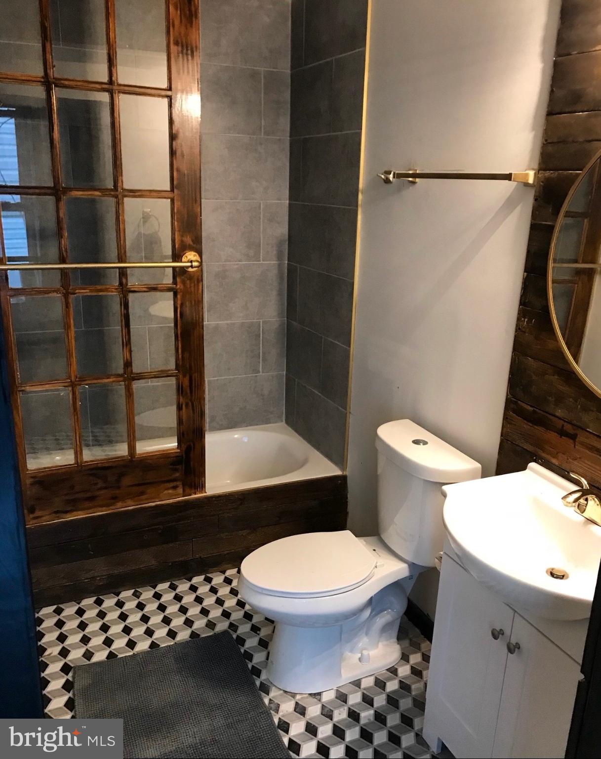 2149 RIDGE 2ND FLOOR AVENUE