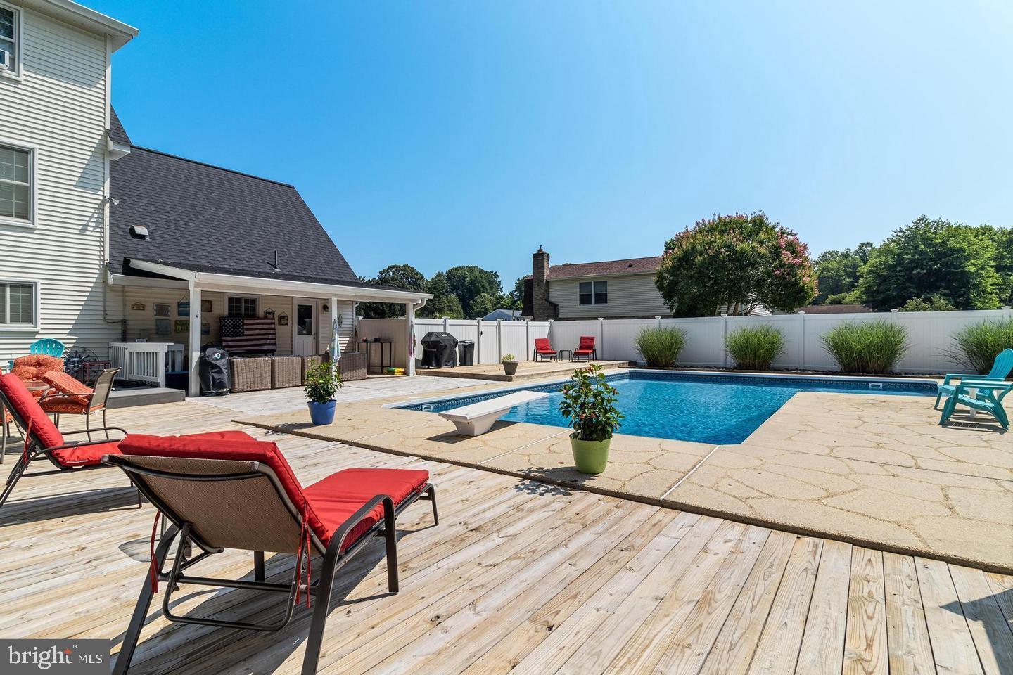 CLARKS RUN - Residential