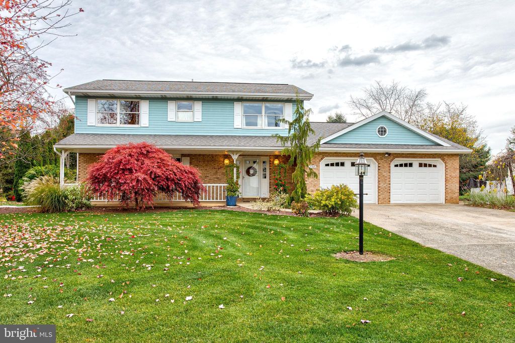 Photo of 1765 Cambridge Drive, STATE COLLEGE, PA 16803 (MLS # PACE2516816)