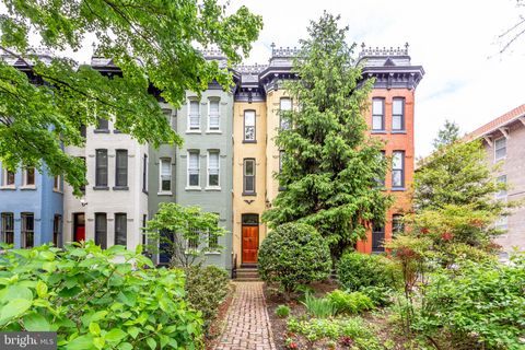 Townhouse For Sale - 1824 16th Street<br/> Washington County, WASHINGTON, DC 20009