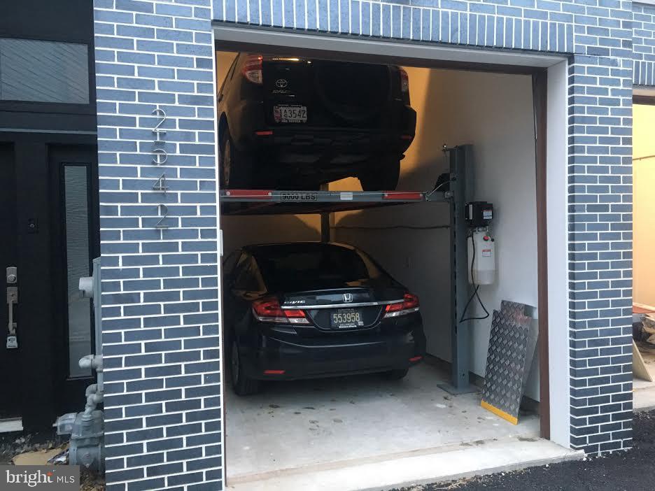 GRADUATE HOSPITAL - Residential Lease