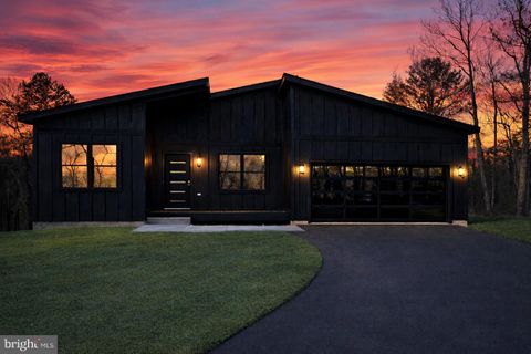 Homes For Sale - 251 Sachem Hill<br/> Berkeley County, HEDGESVILLE, WV 25427