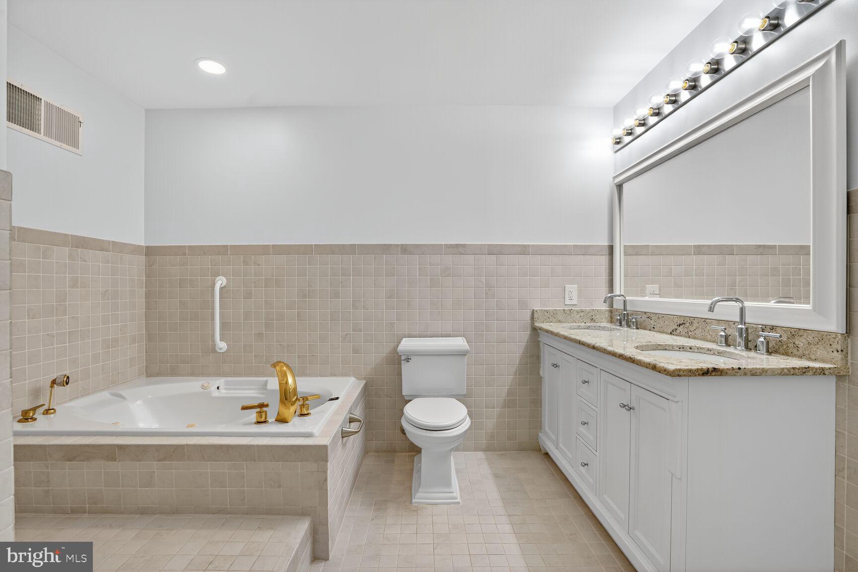 WOODLEY - Residential Lease