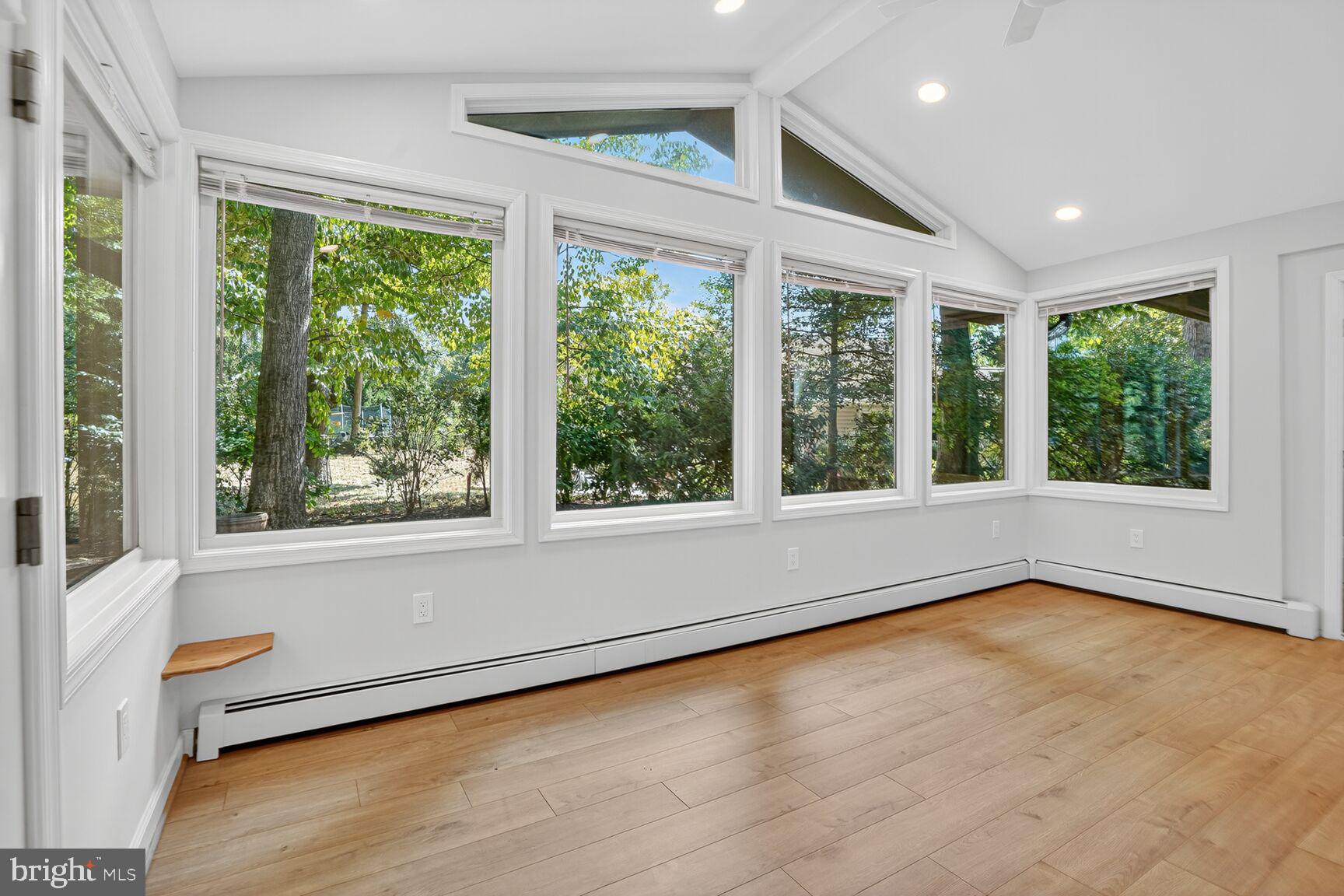 WOODLEY - Residential Lease