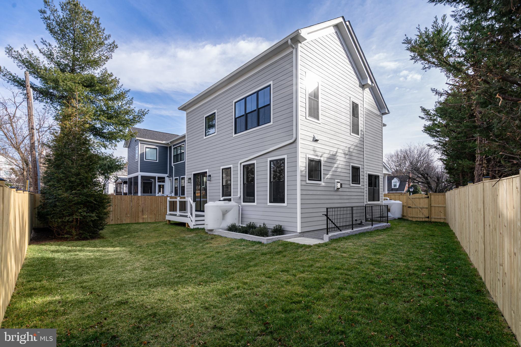 WAYCROFT - WOODLAWN - Residential Lease