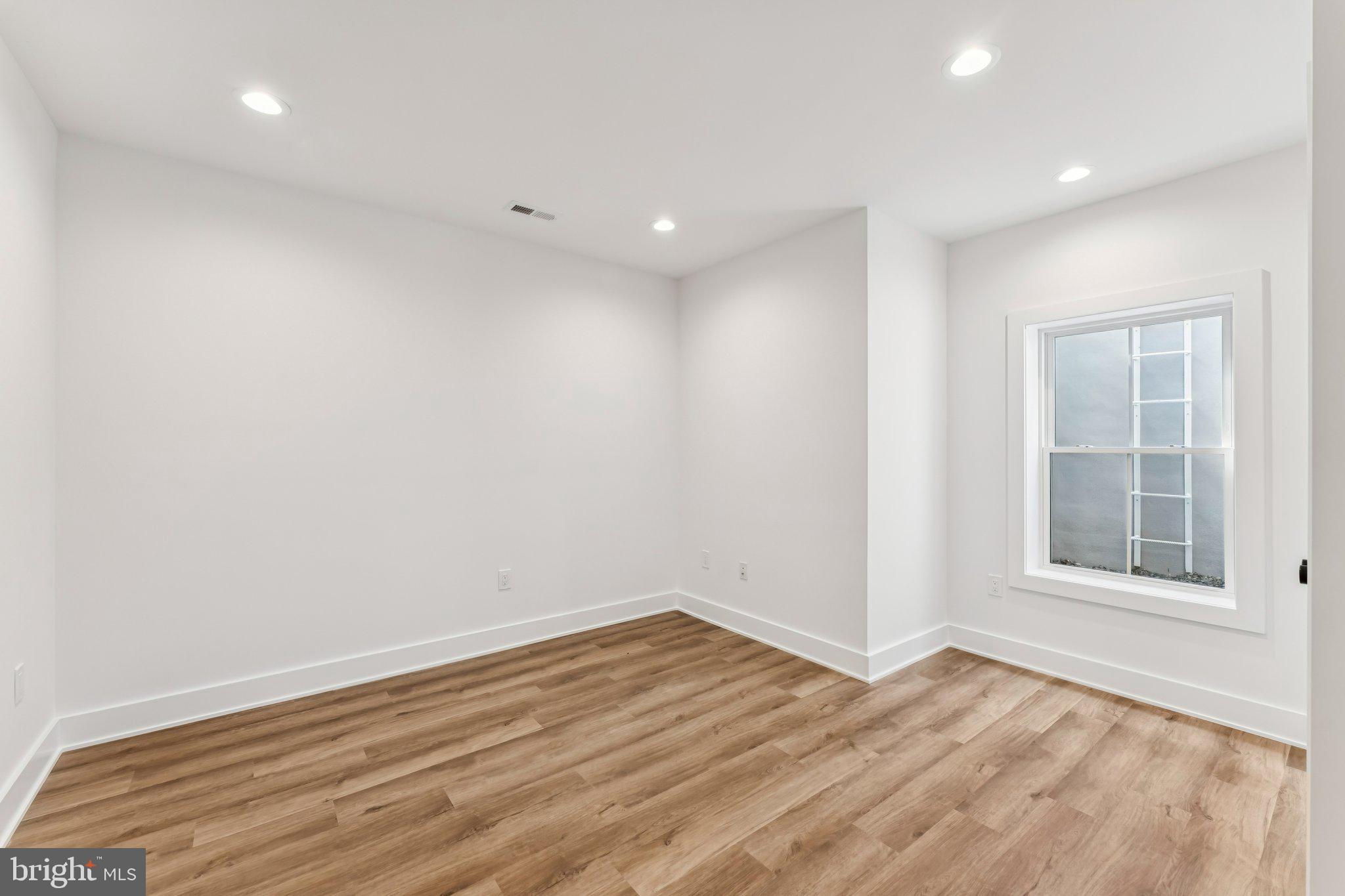 WAYCROFT - WOODLAWN - Residential Lease