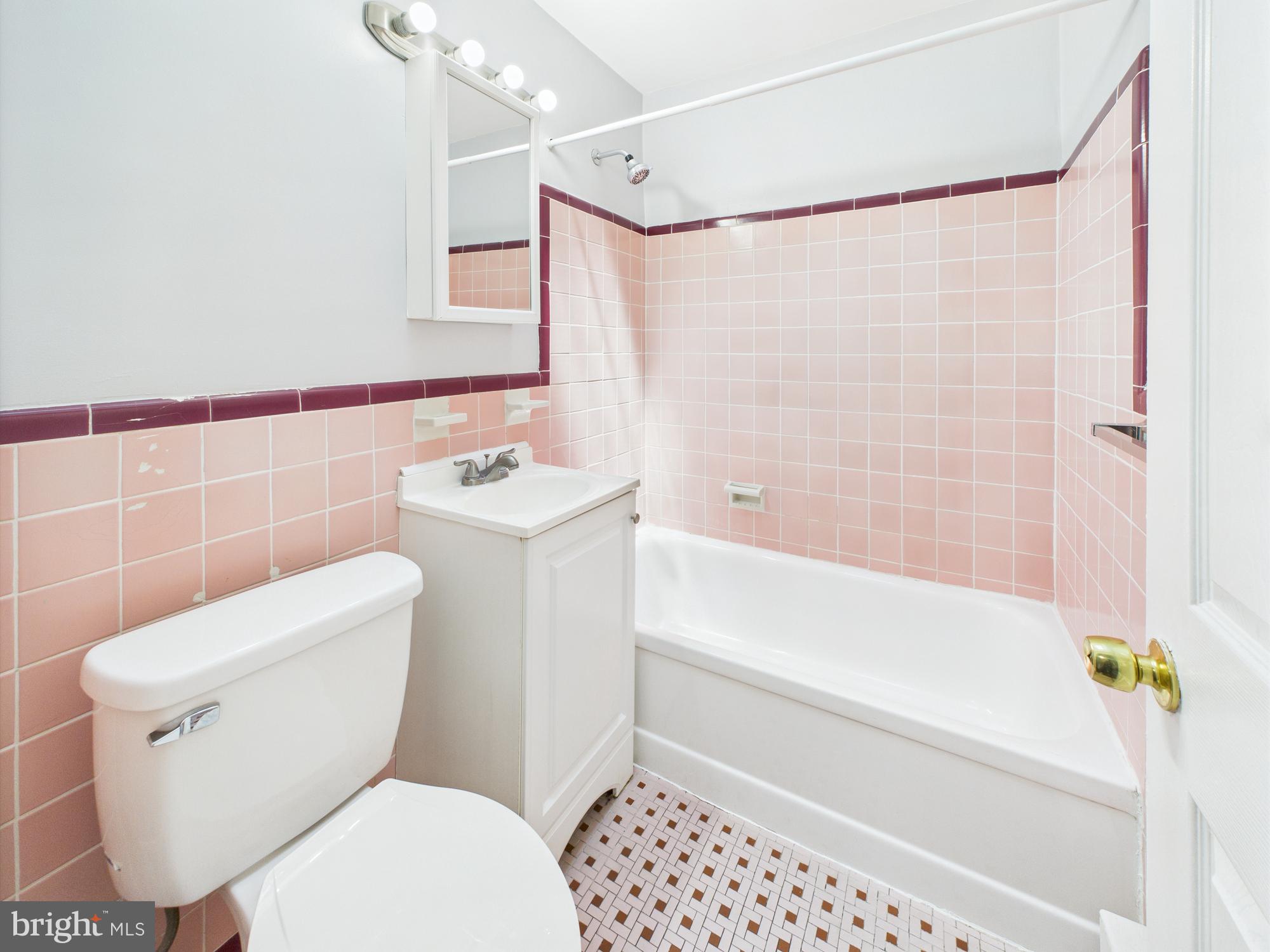 MAYFAIR - Residential Lease