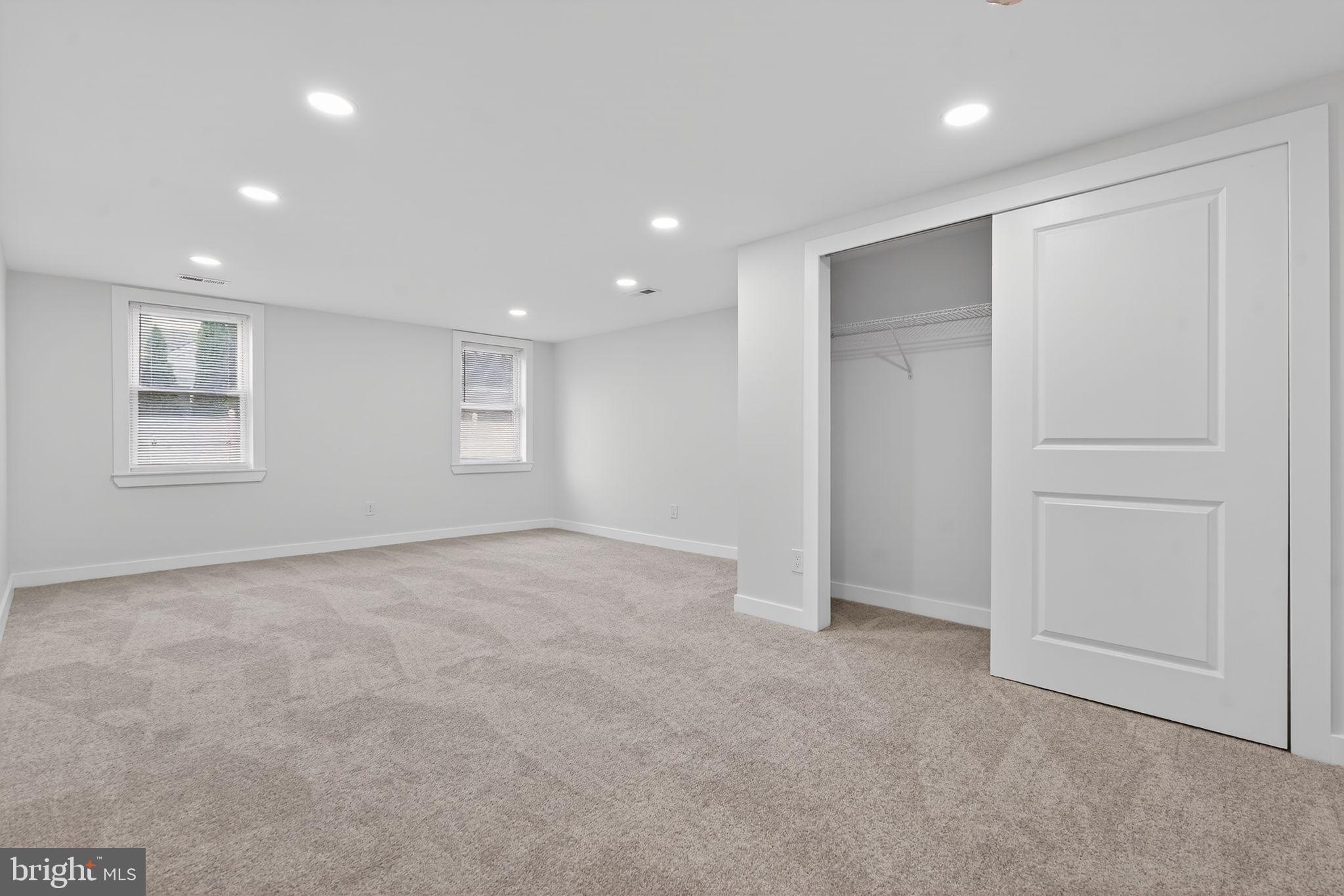 ELKINS PARK - Residential