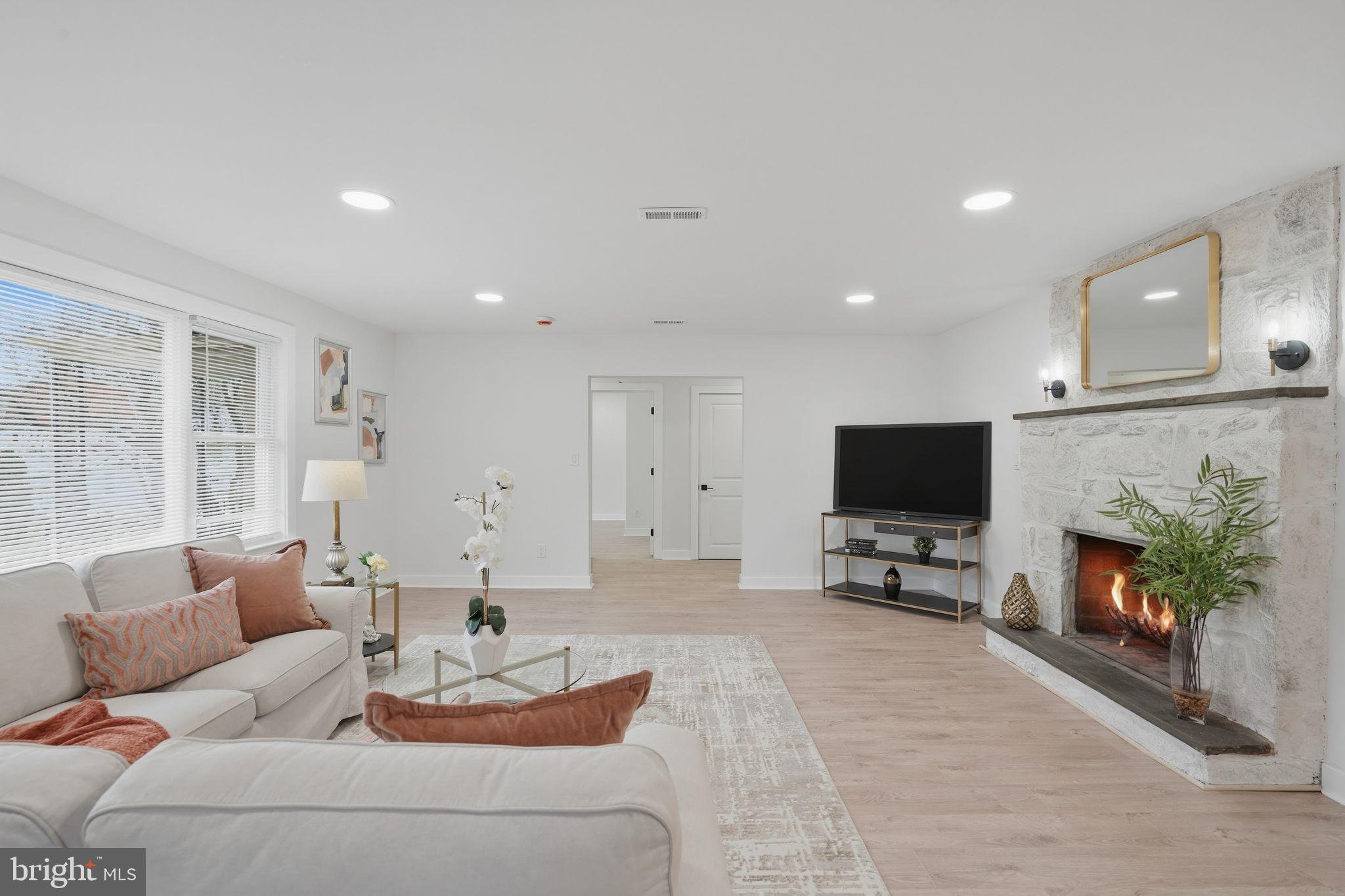 ELKINS PARK - Residential