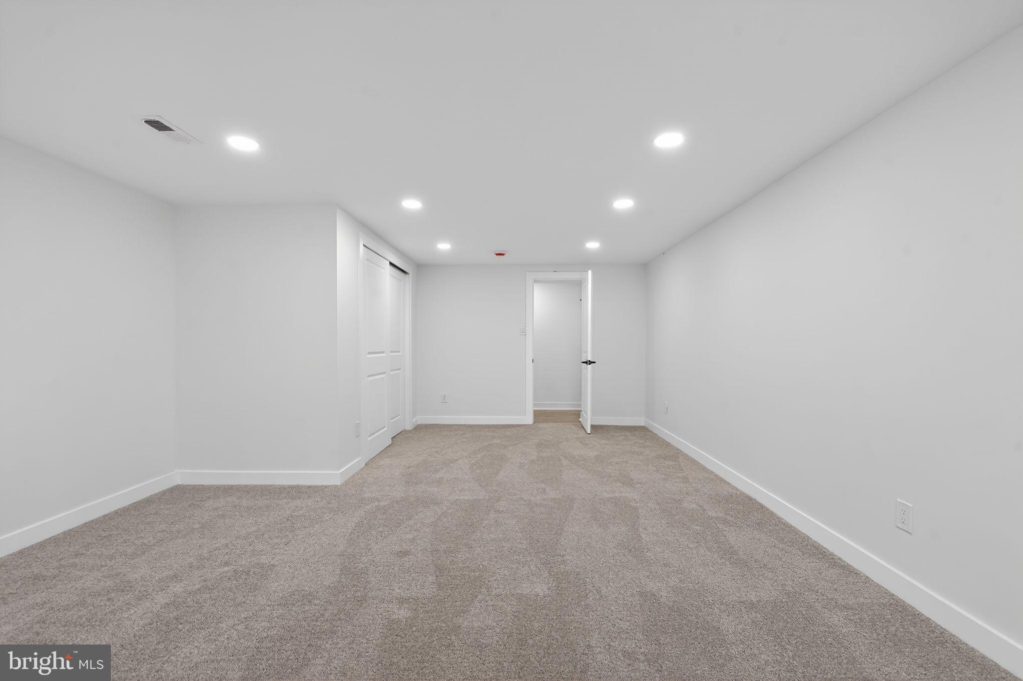 ELKINS PARK - Residential