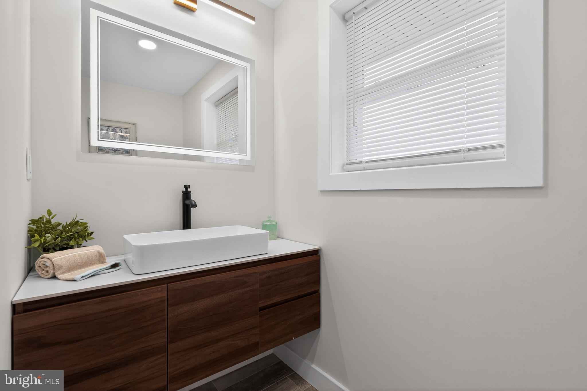 ELKINS PARK - Residential