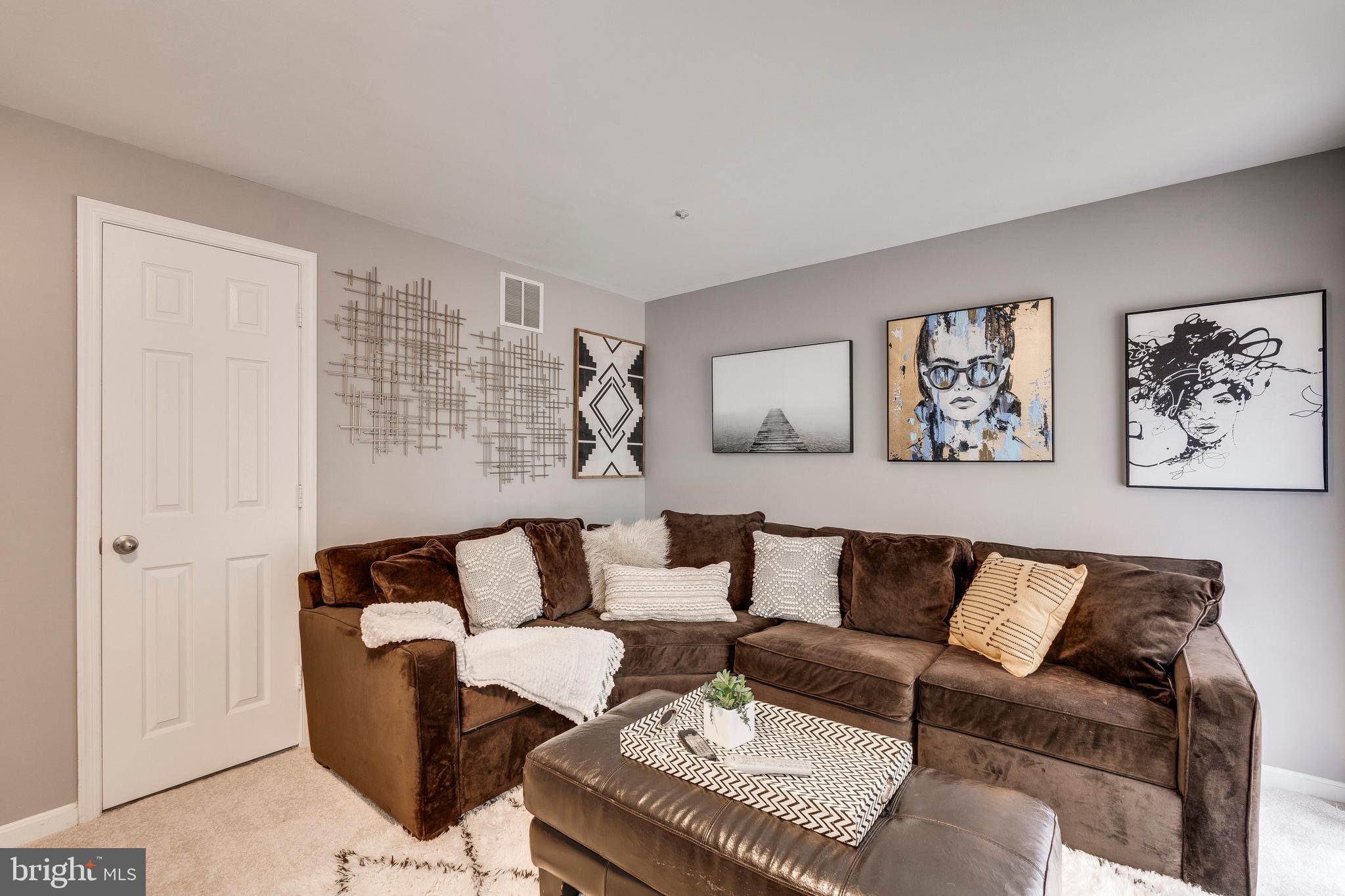 WOODVIEW VILLAGE - Residential