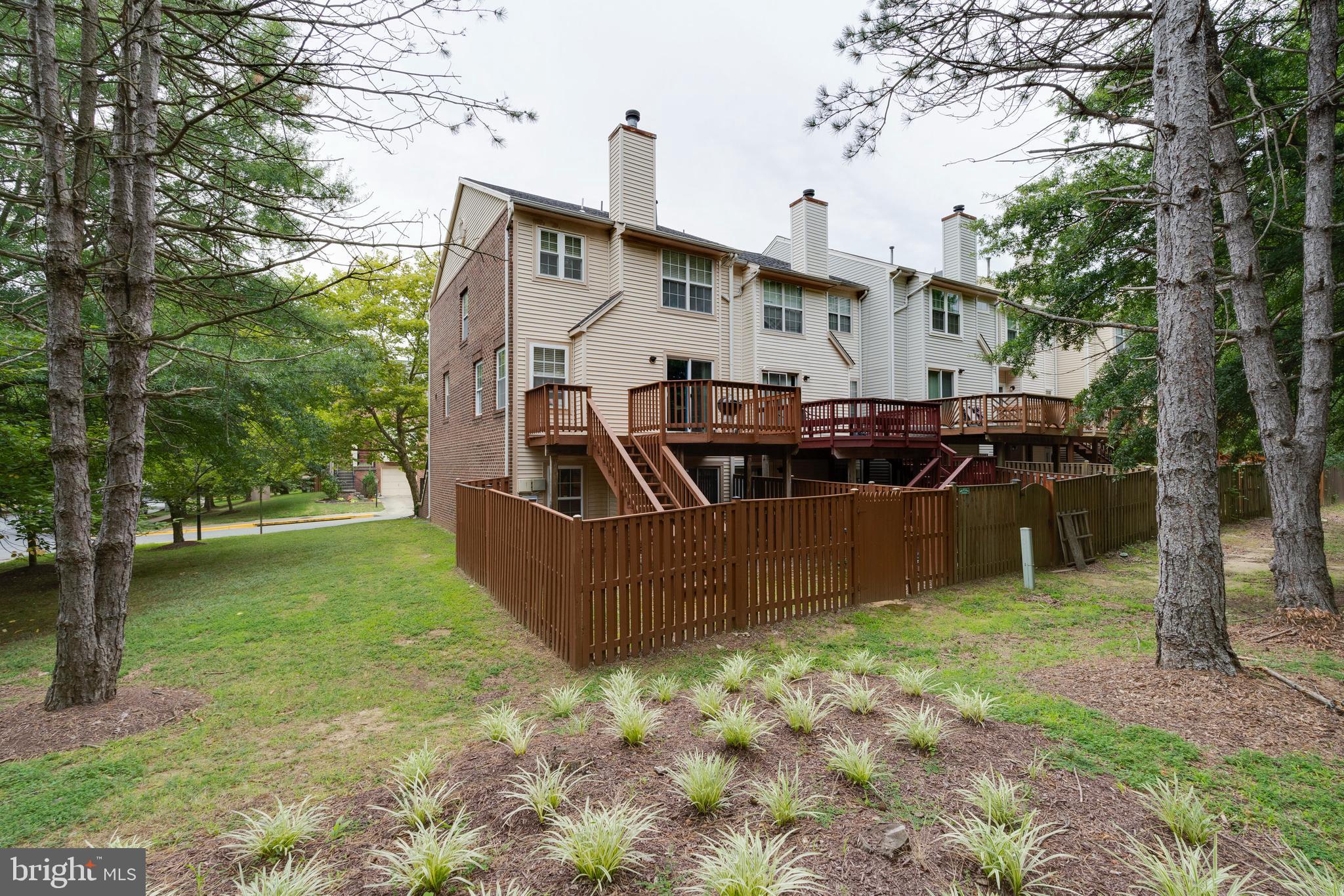 WOODVIEW VILLAGE - Residential