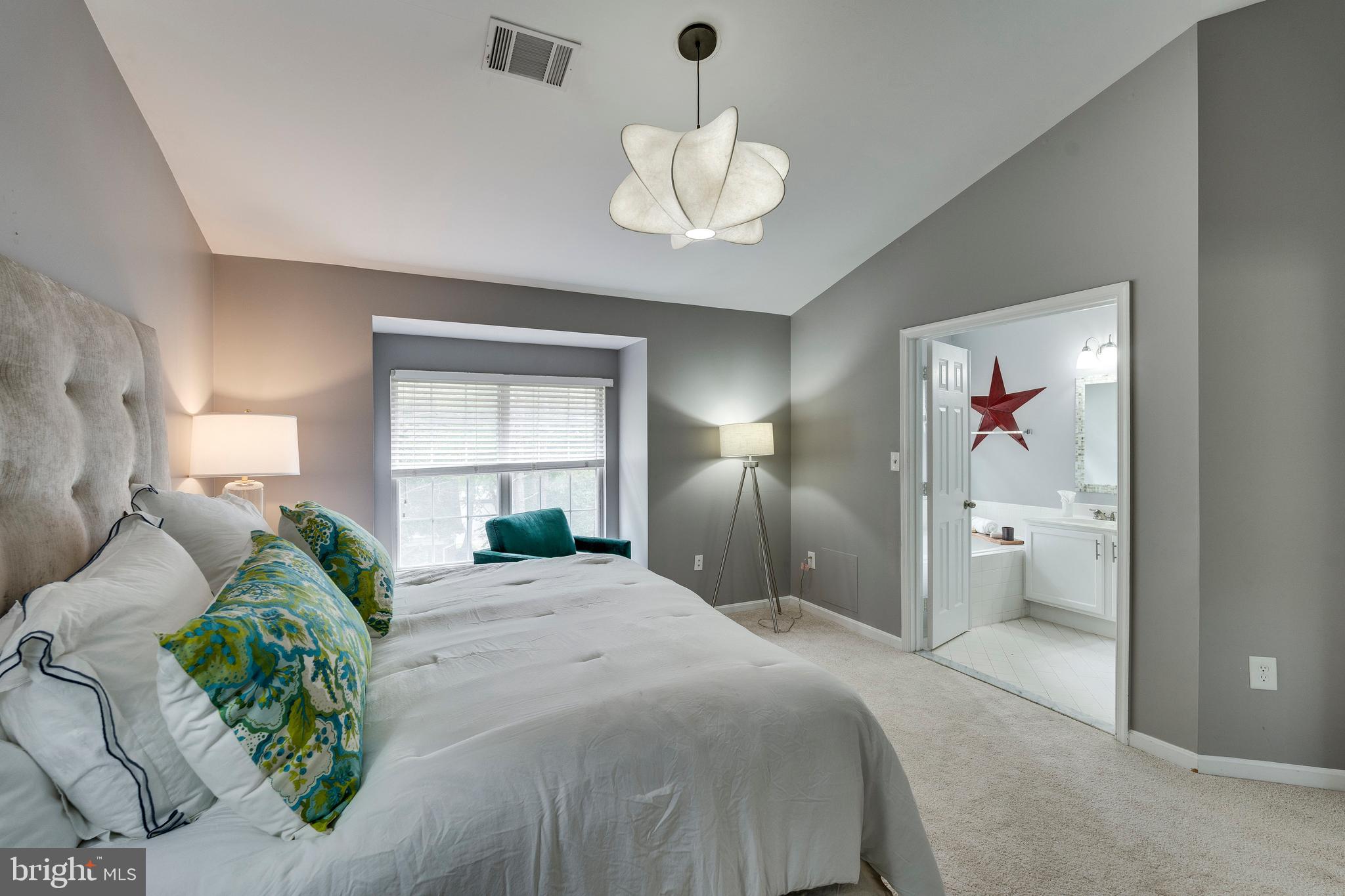 WOODVIEW VILLAGE - Residential