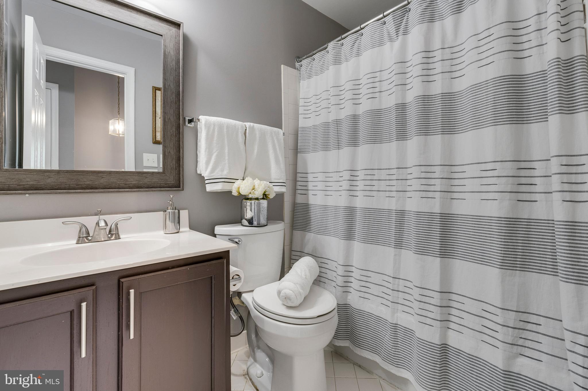 WOODVIEW VILLAGE - Residential