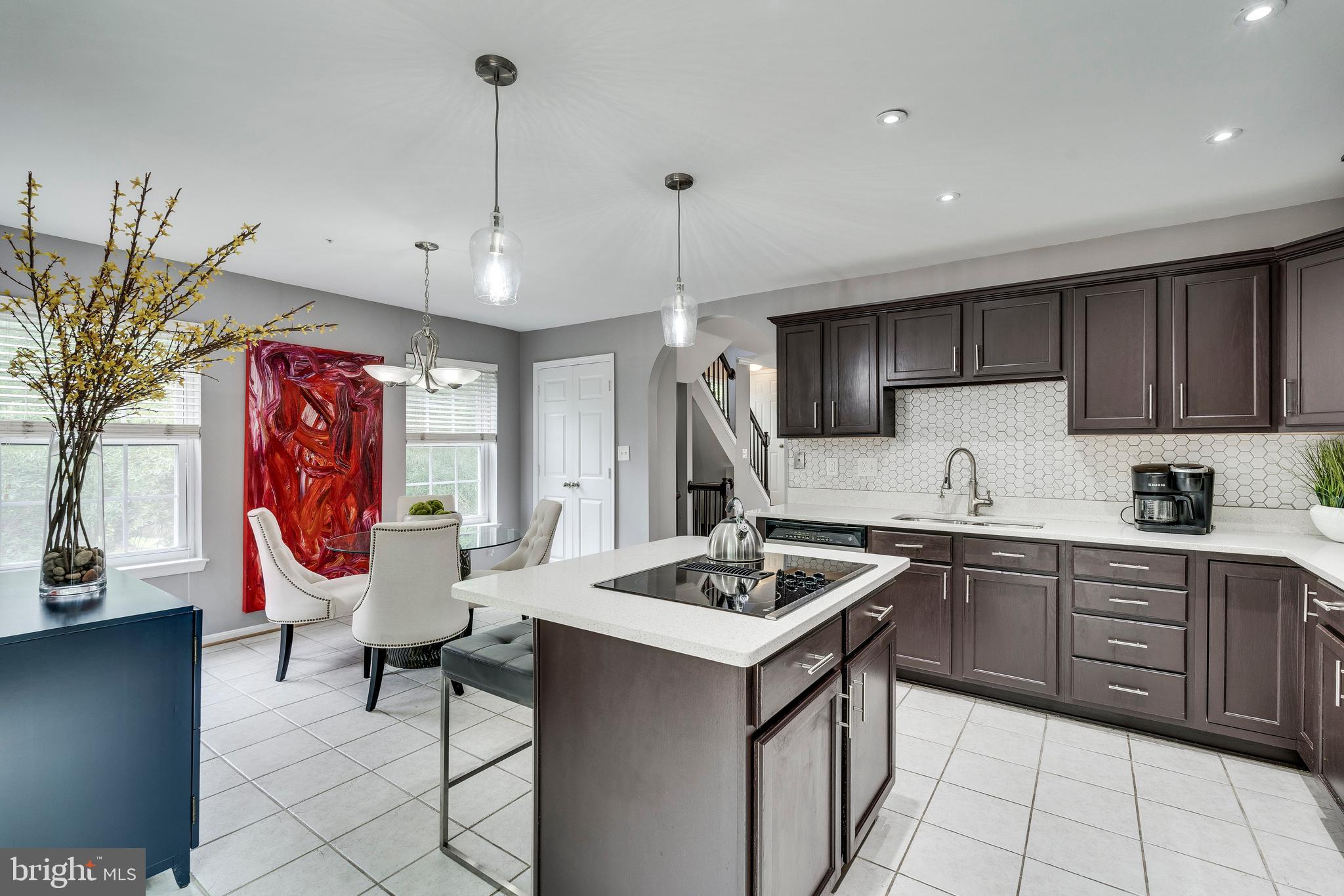 WOODVIEW VILLAGE - Residential