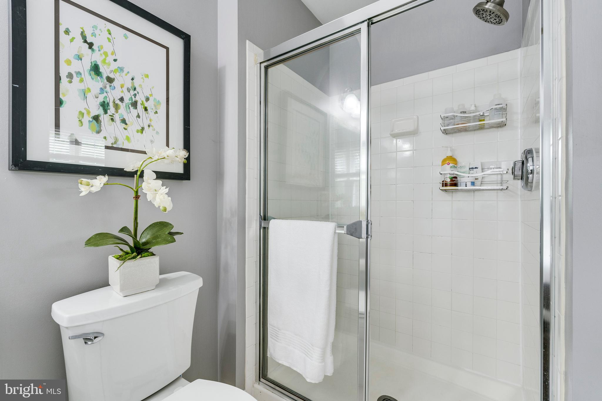 WOODVIEW VILLAGE - Residential