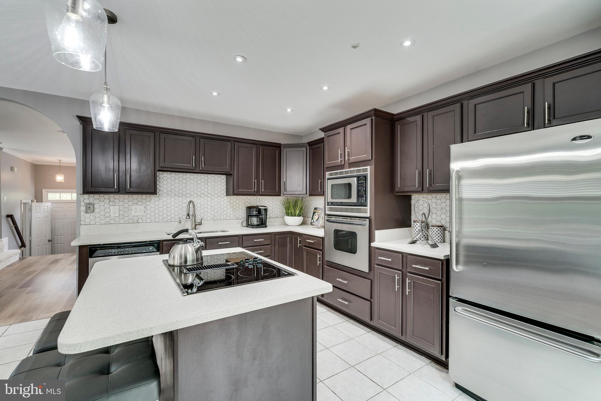 WOODVIEW VILLAGE - Residential