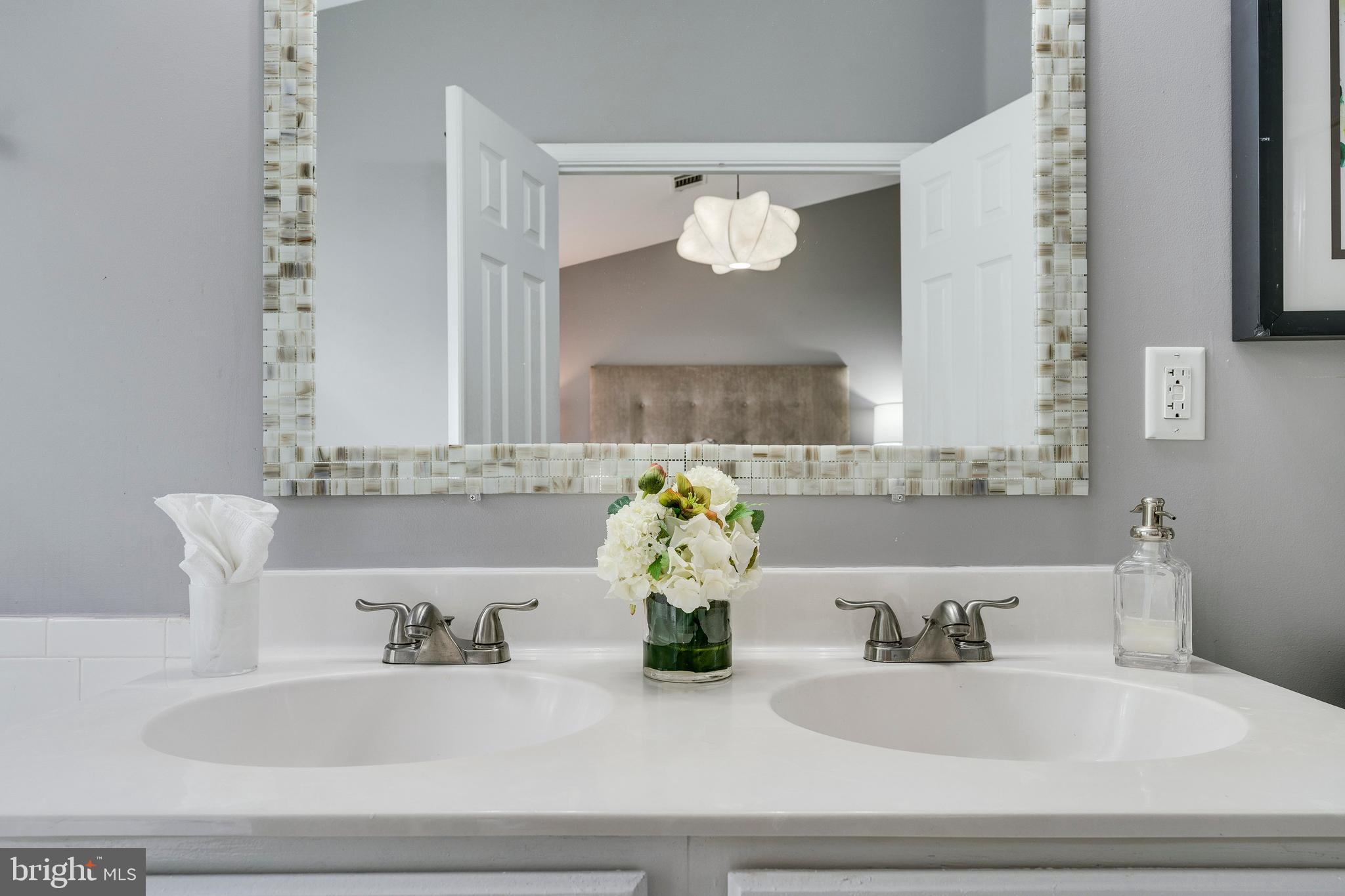 WOODVIEW VILLAGE - Residential