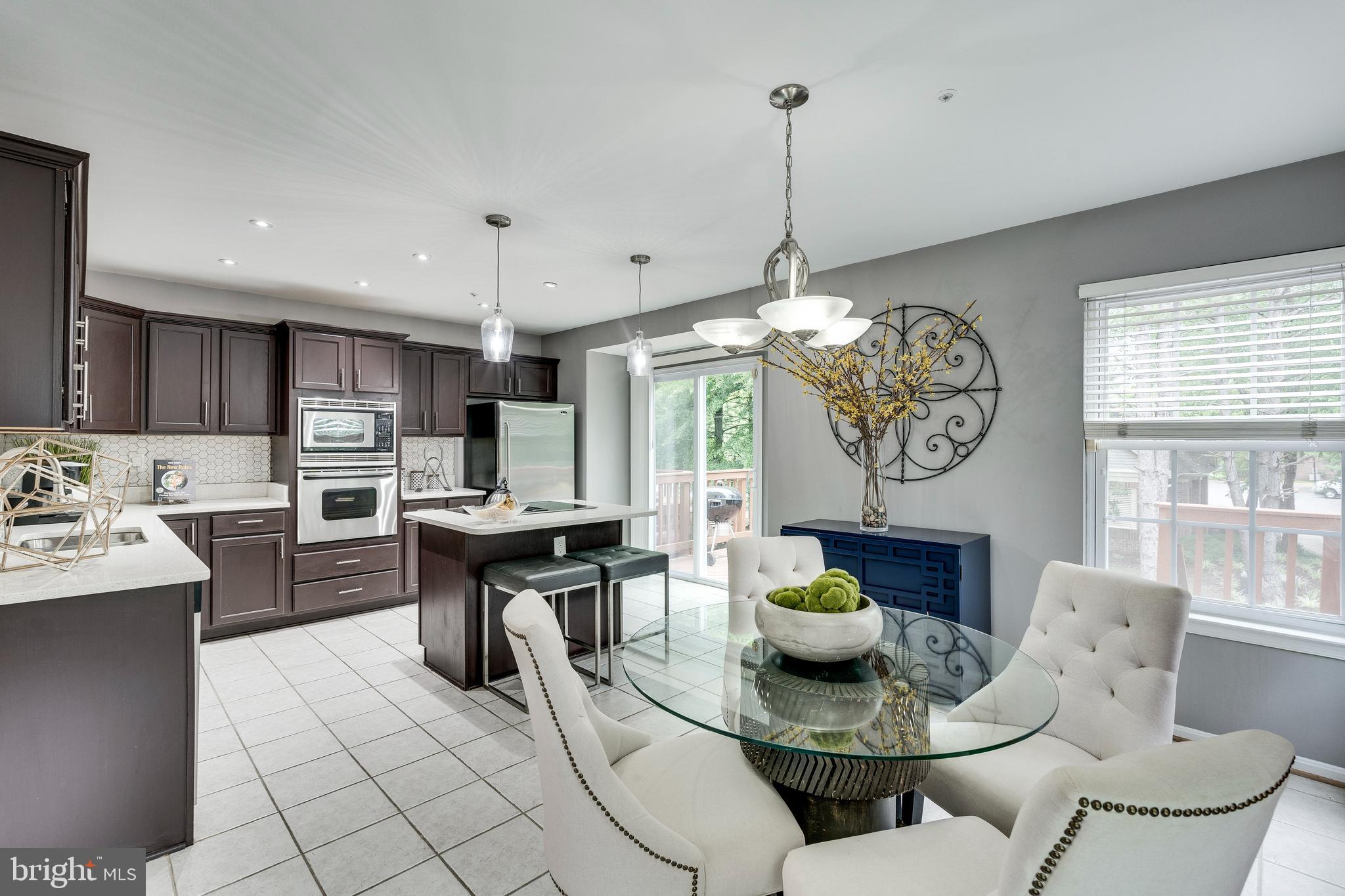 WOODVIEW VILLAGE - Residential