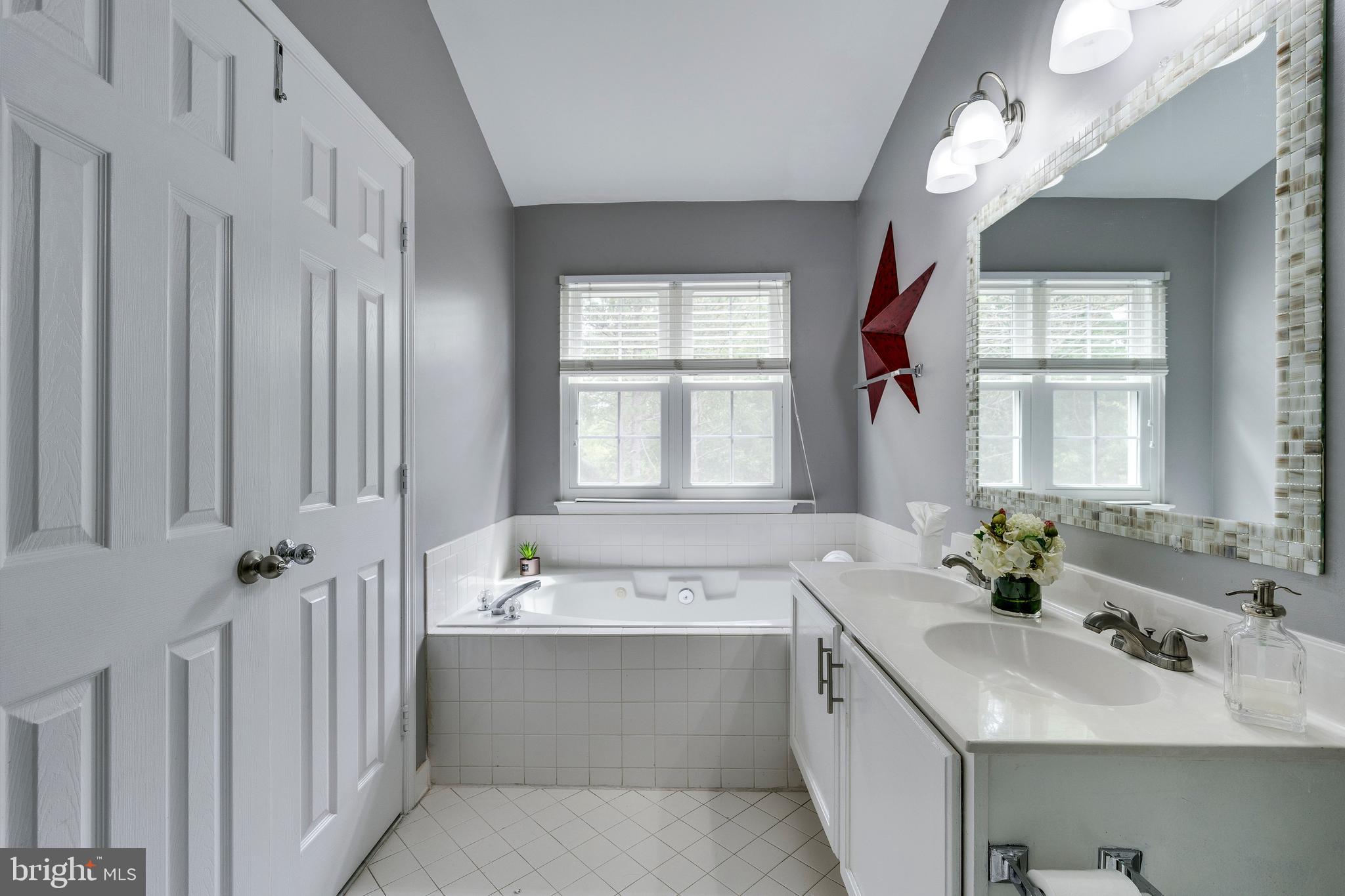 WOODVIEW VILLAGE - Residential