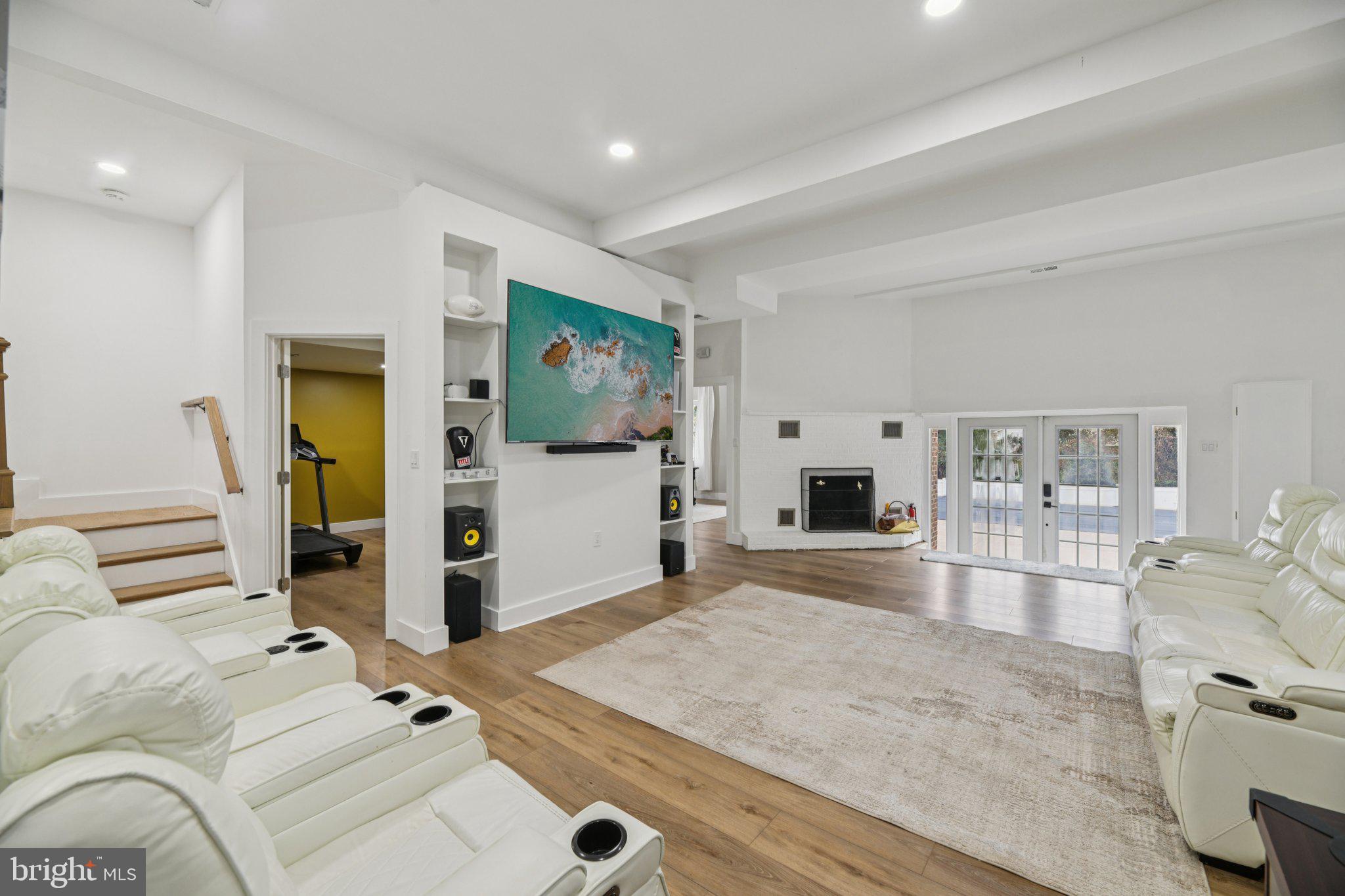 RIVER RIDGE ESTATES - Residential