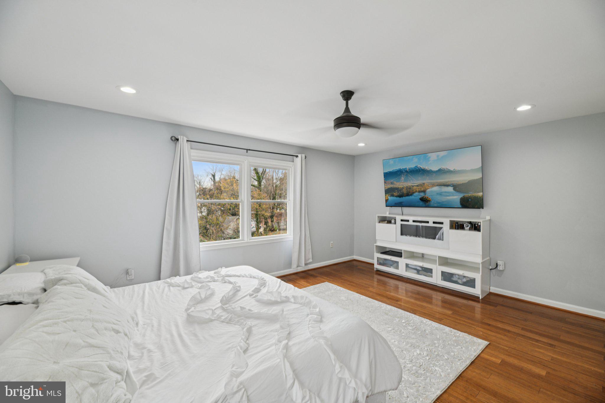 RIVER RIDGE ESTATES - Residential