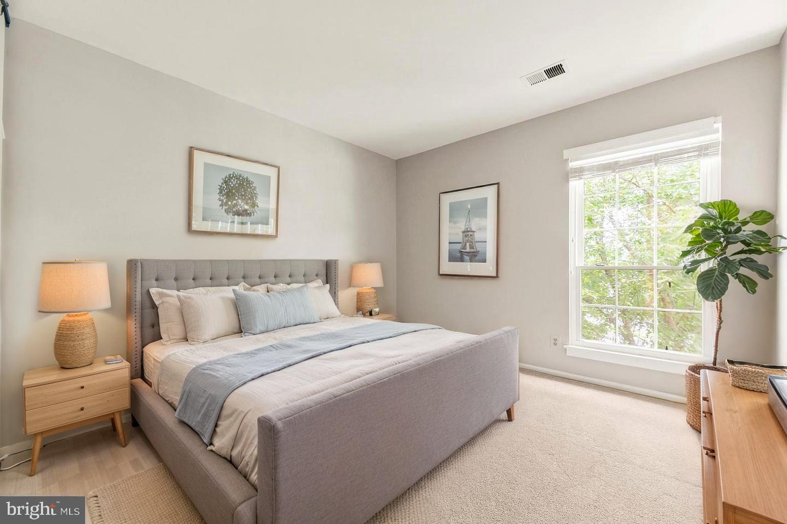 CARR AT PINECREST - Residential