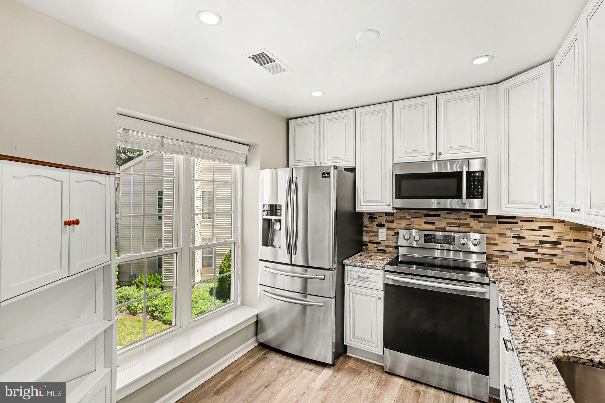 CARR AT PINECREST - Residential