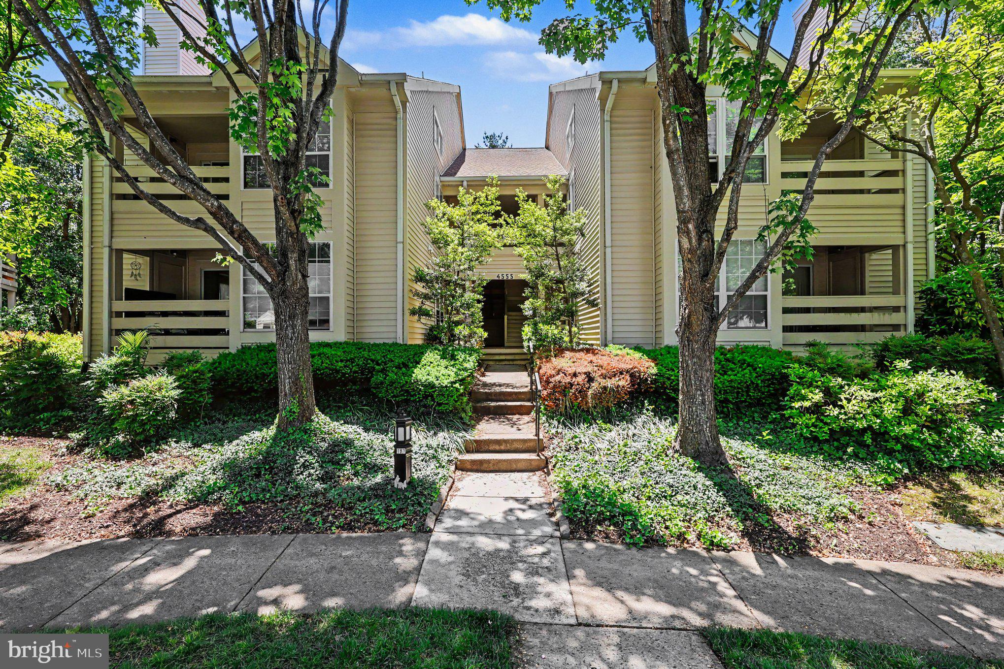 CARR AT PINECREST - Residential