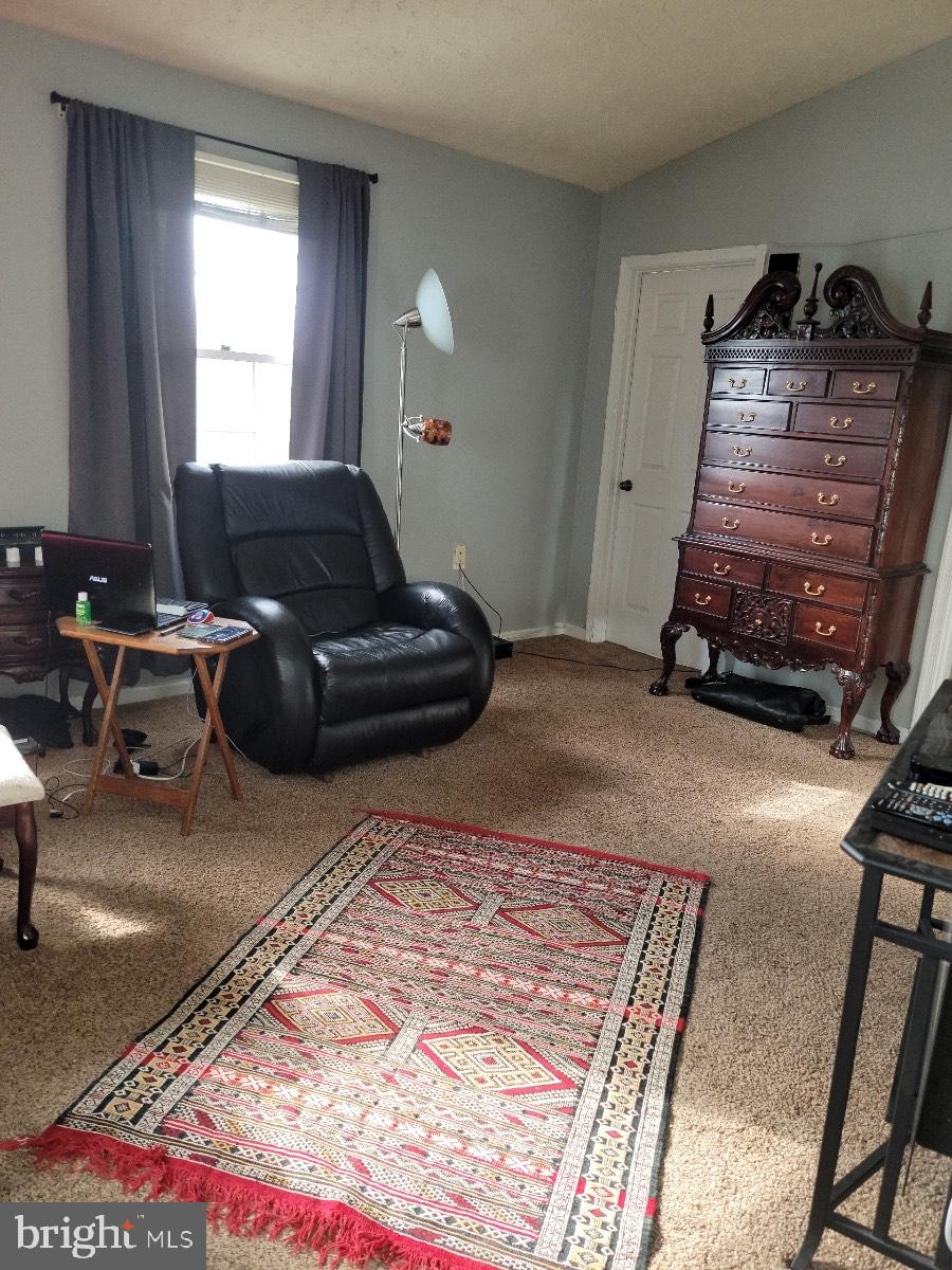 HIDDEN SPRING - Residential