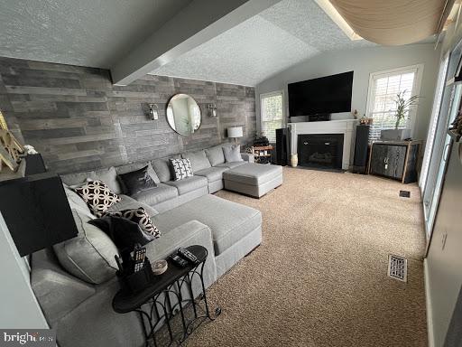 HIDDEN SPRING - Residential