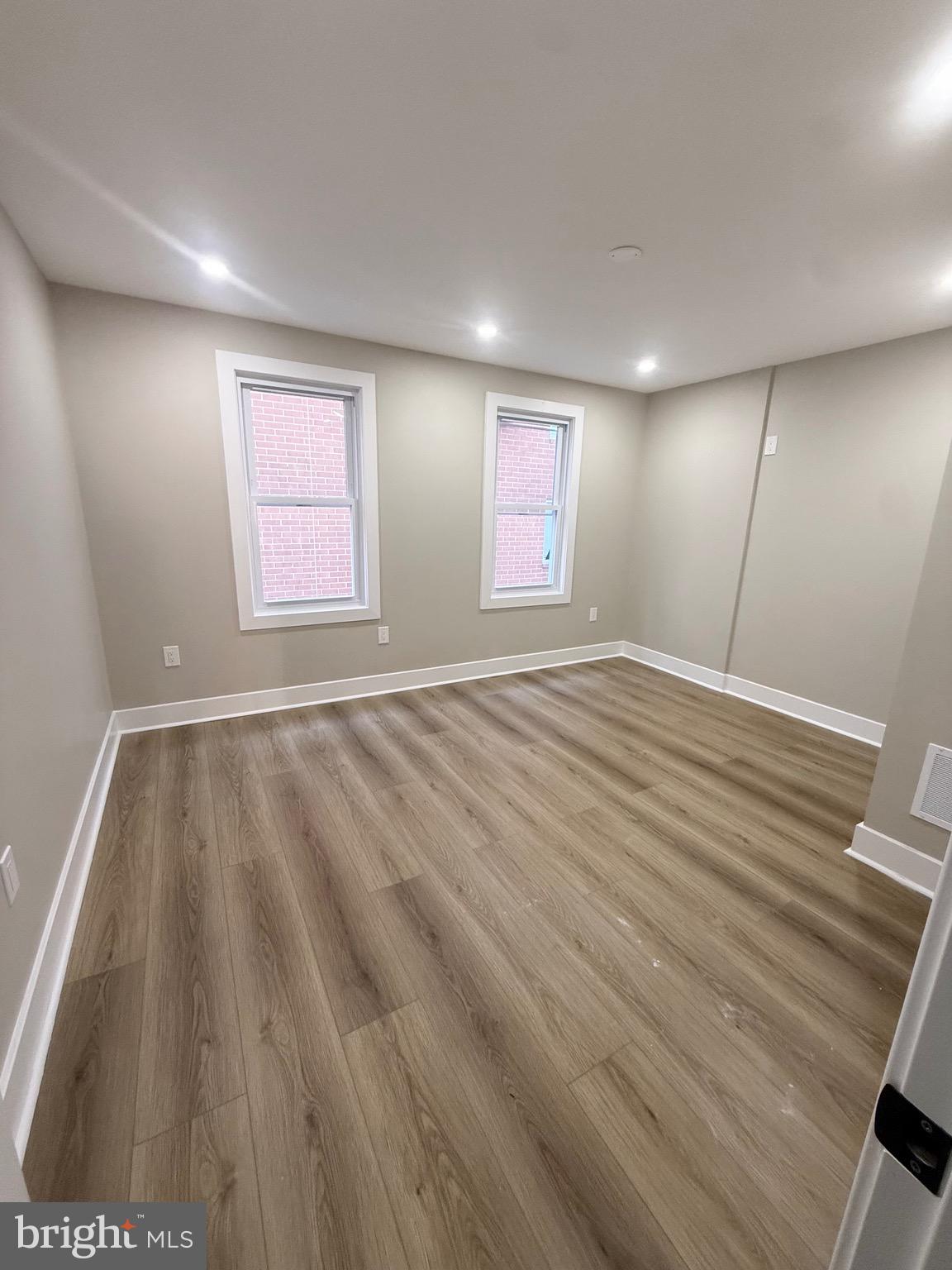 WHITMAN - Residential