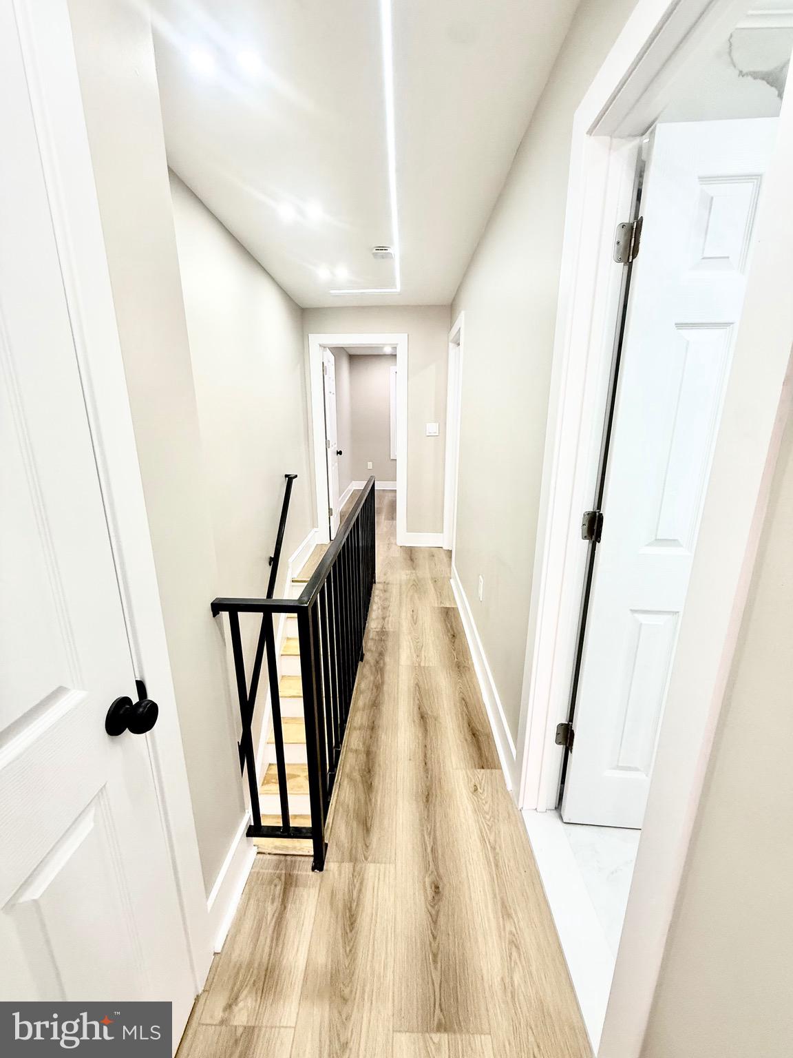 WHITMAN - Residential