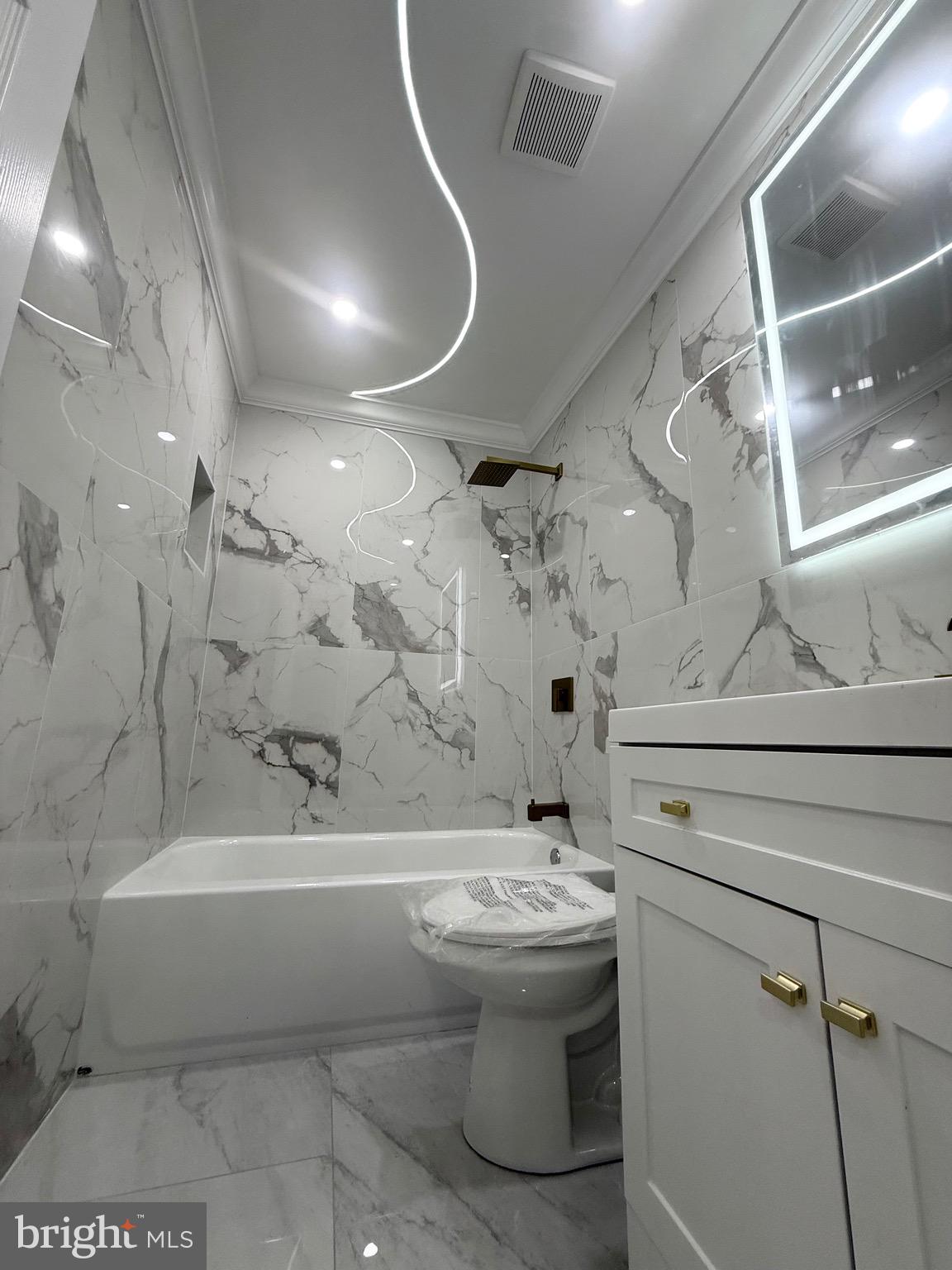 WHITMAN - Residential