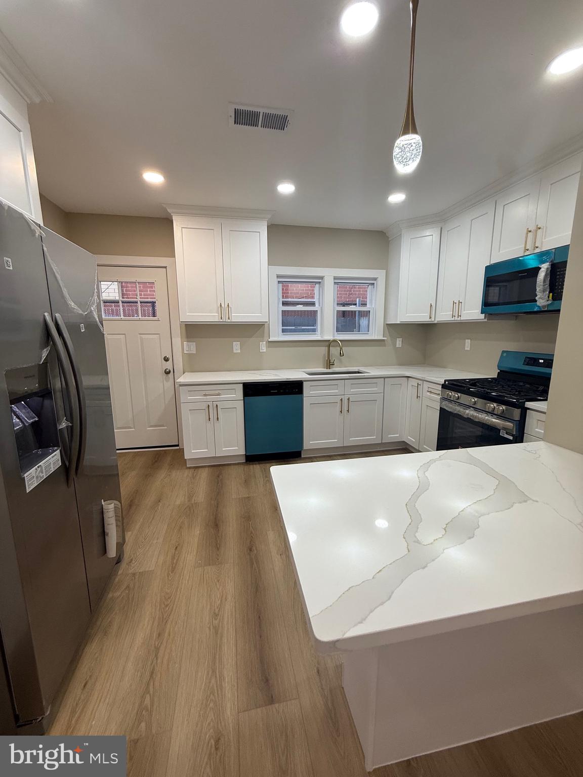 WHITMAN - Residential