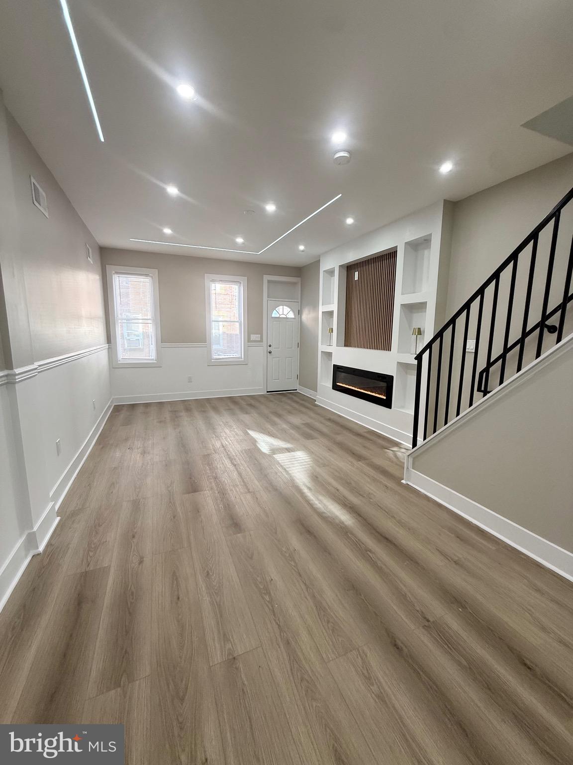 WHITMAN - Residential