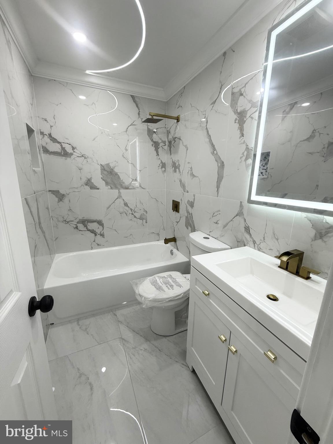 WHITMAN - Residential