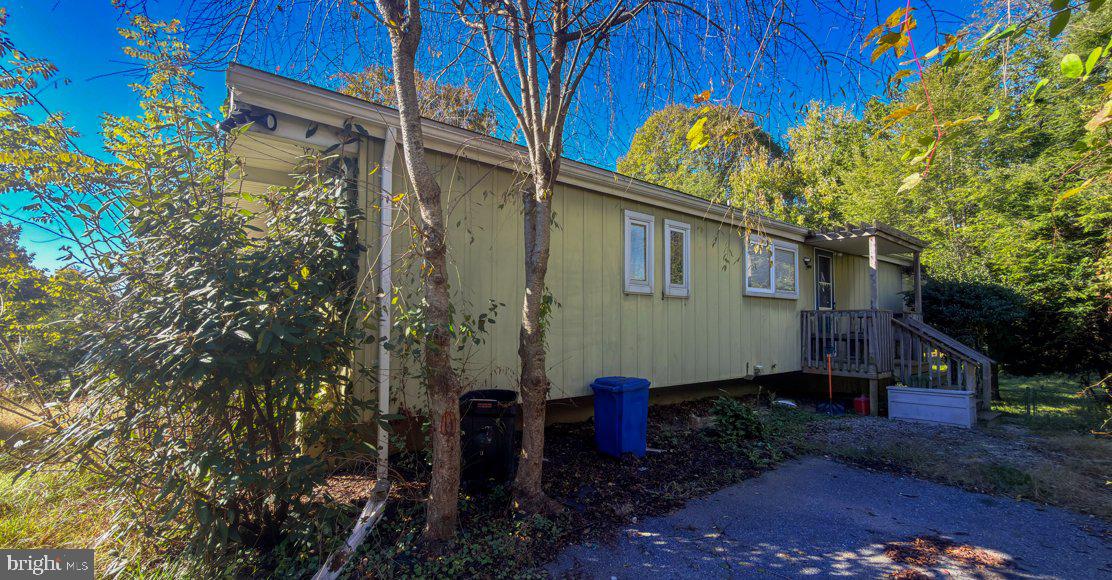 910 SCOTTS HILL DRIVE