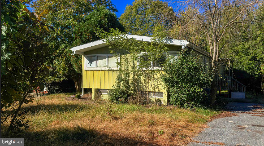 910 SCOTTS HILL DRIVE