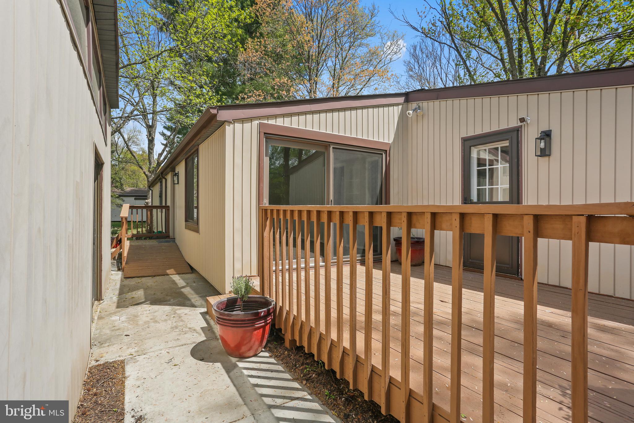 VILLAGE OF OAKLAND MILLS - Residential