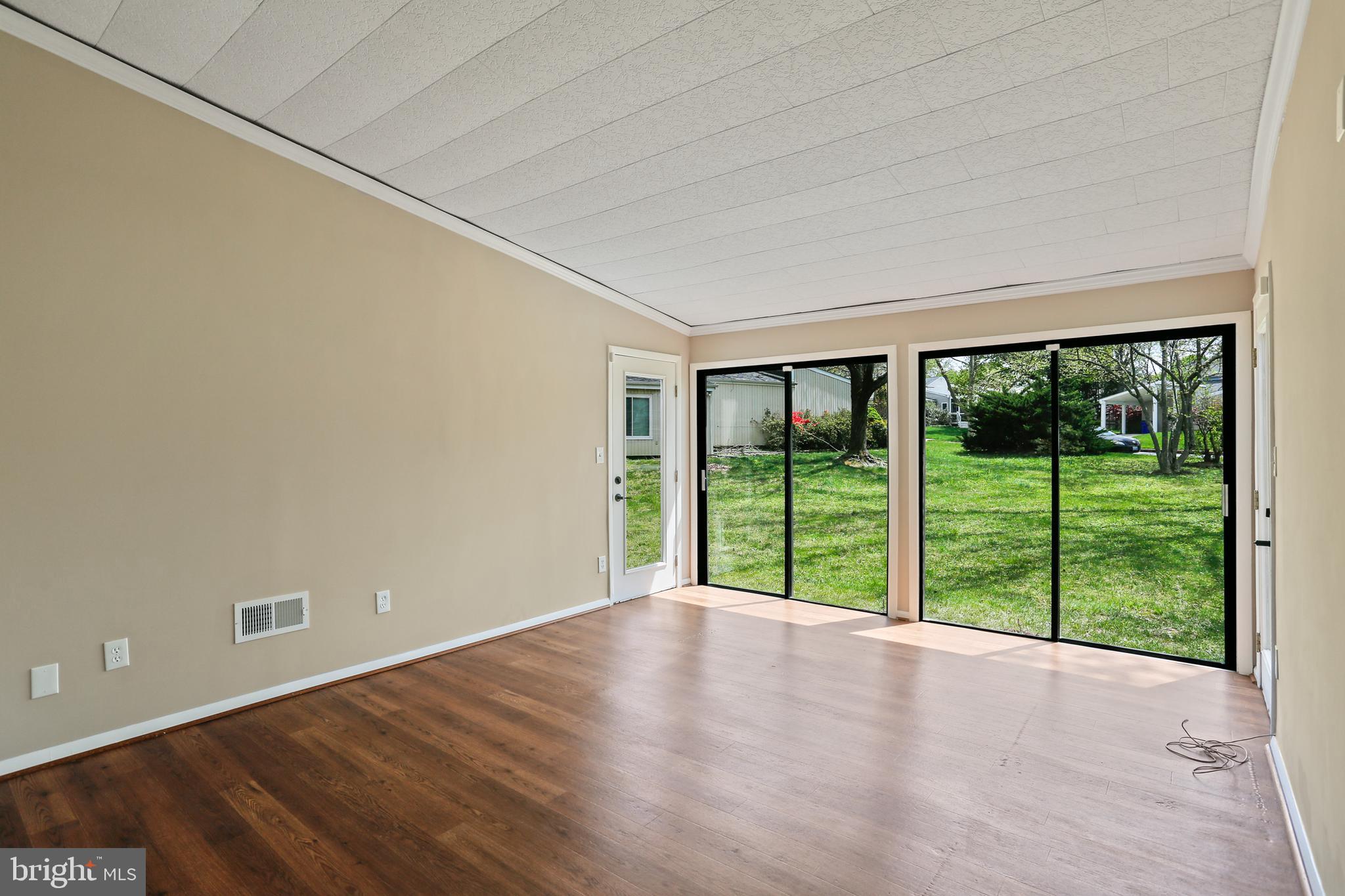 VILLAGE OF OAKLAND MILLS - Residential