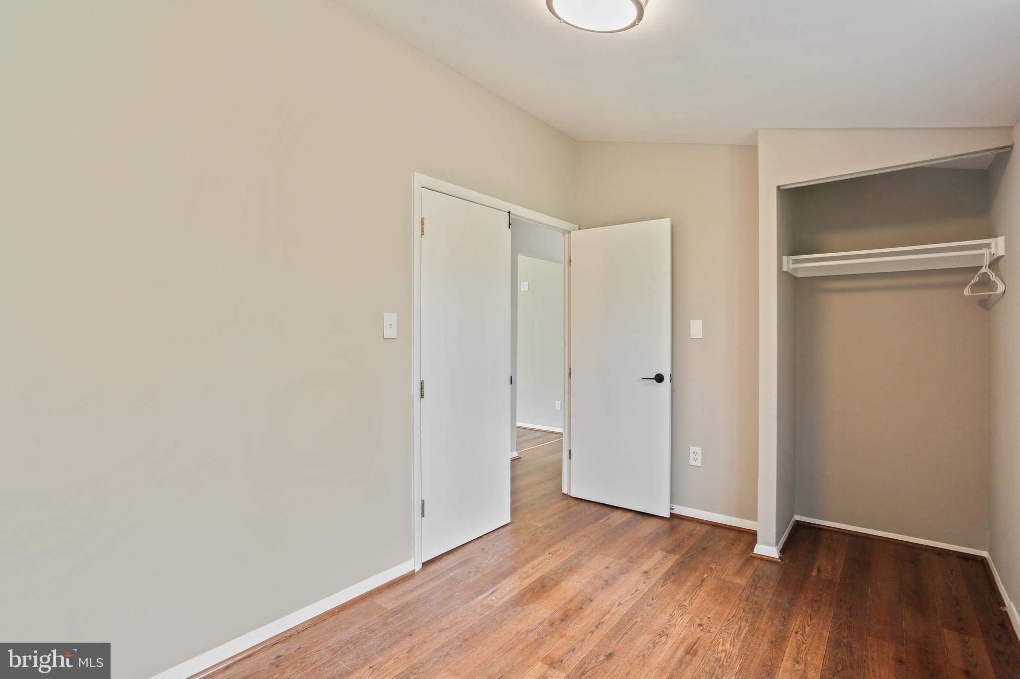 VILLAGE OF OAKLAND MILLS - Residential