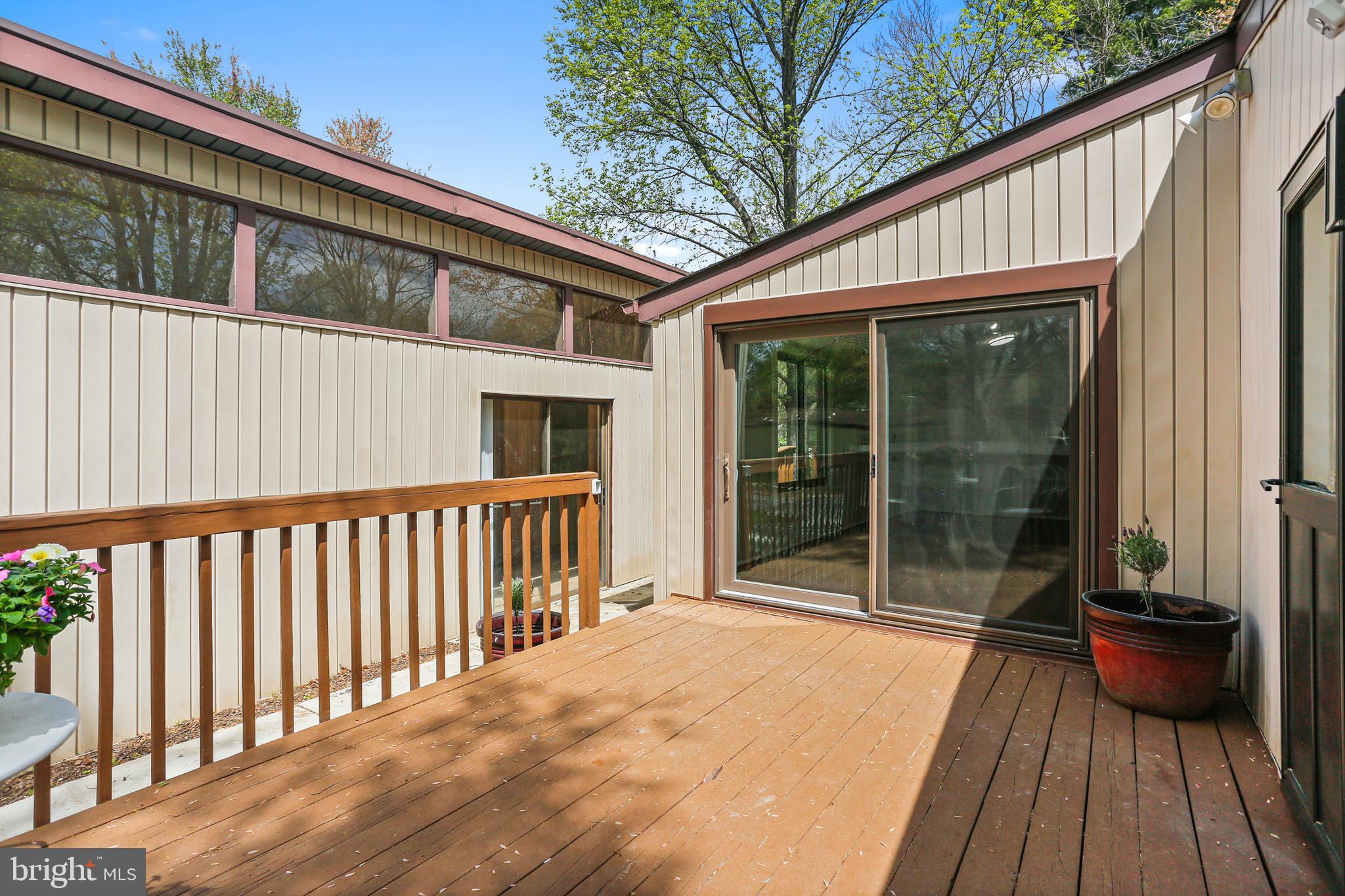 VILLAGE OF OAKLAND MILLS - Residential